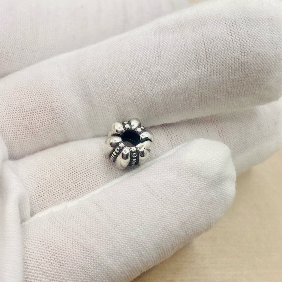 EUC Pandora 790446 Sterling Silver Crazy Clip - RETIRED - Picture 6 of 9